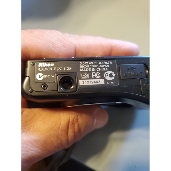 Nikon coolpix l28 digital camera READ - Picture 4 of 7